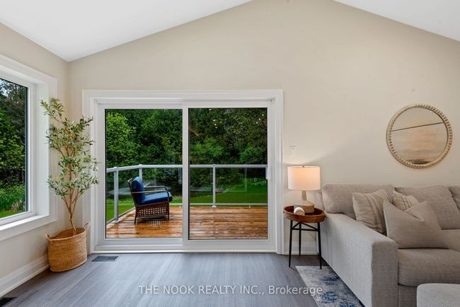 662 Raglan Rd W, House other with 3 bedrooms, 3 bathrooms and 10 parking in Oshawa ON | Image 17