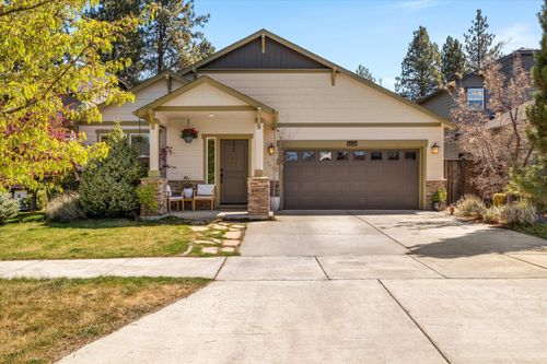 61134 Montrose Pass St, Bend, OR, 97702-2107 | Card Image