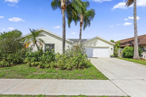 21059 Rustlewood Ave, Boca Raton, FL, 33428-1113 | Card Image