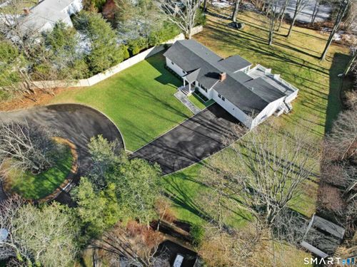 9 Arnold Ln, Norwalk, CT, 06853-1902 | Card Image