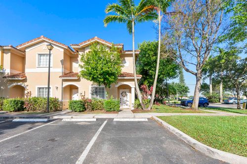 5910 Riverside Ave, Tamarac, FL, 33321-4108 | Card Image