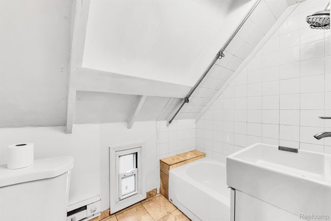 3164 Hanley St, Home with 0 bedrooms, 4 bathrooms and null parking in Hamtramck MI | Image 10