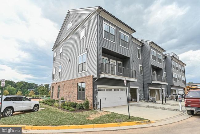 12569 Todd Ln, Townhouse with 4 bedrooms, 4 bathrooms and null parking in FAIRFAX VA | Image 43
