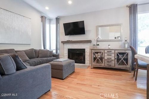 2438 Pleasant, Thousand Oaks, CA, 91362 | Card Image