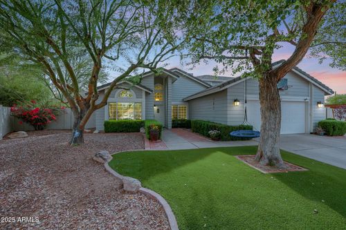 9015 E Altadena Ave, Scottsdale, AZ, 85260-6830 | Card Image