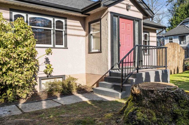 2348 Mckenzie Road, House other with 4 bedrooms, 1 bathrooms and 6 parking in Abbotsford BC | Image 4
