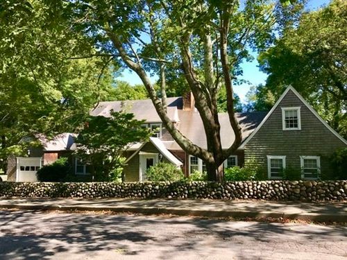 21 William St, Vineyard Haven, MA, 02568-5509 | Card Image