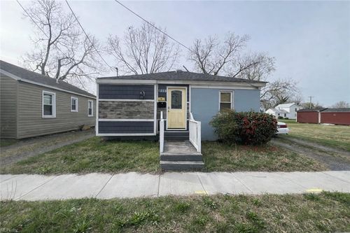655 3rd Ave, Suffolk, VA, 23434-5638 | Card Image