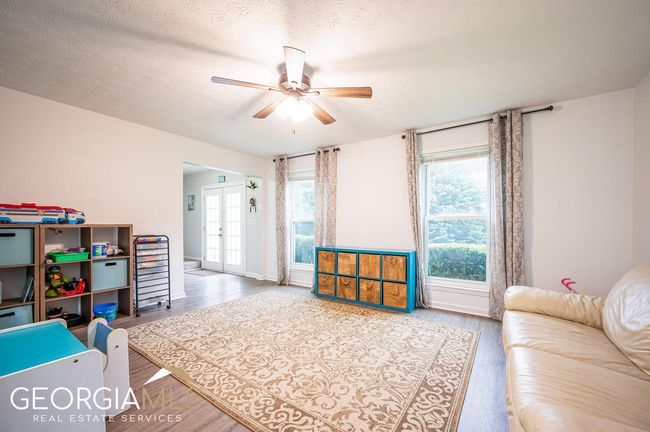 970 Cranberry Crk, House other with 4 bedrooms, 3 bathrooms and 2 parking in Roswell GA | Image 16