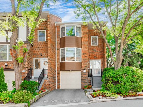 42 Windsor Court Rd, Thornhill, ON, L3T4Y5 | Card Image