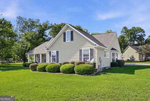 112 Manor Dr, Fitzgerald, GA, 31750-9066 | Card Image