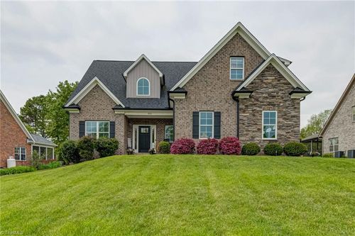 231 Plumstead Ln, Clemmons, NC, 27012-9643 | Card Image