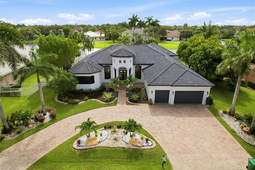 3250 W Stonebrook Cir, Davie, FL, 33330-1284 | Card Image