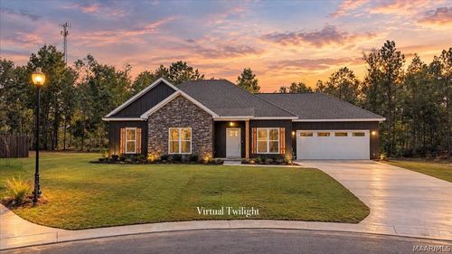 652 Lorie Lee Loop, Deatsville, AL, 36022-4043 | Card Image