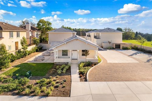 642 W Grand Ave, Pomona, CA, 91766-3060 | Card Image