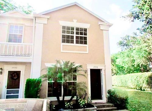 2936-2936 Belmont Ln, Hollywood, FL, 33026-3739 | Card Image