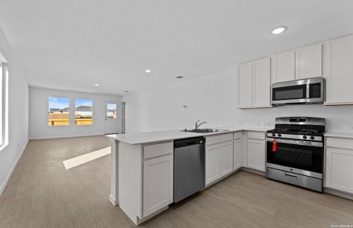 3824 Swift Fox Rd, New Braunfels, TX, 78132-0298 | Card Image