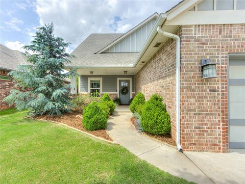 2317 Bretton Lane, Edmond, OK, 73012 | Card Image