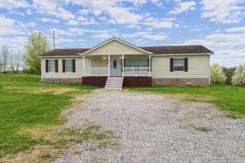 379 Lakeview Rd, New Tazewell, TN, 37825-2612 | Card Image