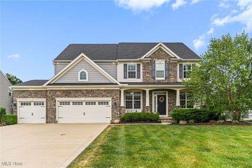 5457 Drayton Hall, Valley City, OH, 44280-9116 | Card Image