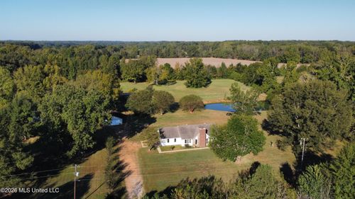 1051 Silverhills Drive, Senatobia, MS, 38668 | Card Image