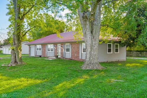 4734 S Cloverleaf Dr, Seymour, IN, 47274-8130 | Card Image