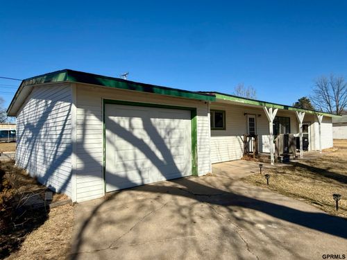 204 N Poplar Ave, DAVENPORT, NE, 68335-3131 | Card Image