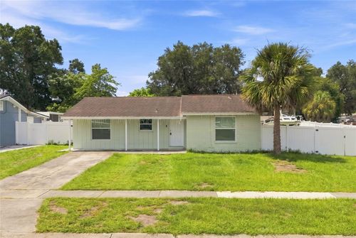 8344 Drycreek Dr, Tampa, FL, 33615-1229 | Card Image