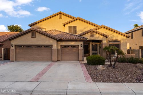 26249 N 68th Ln, Peoria, AZ, 85383-7053 | Card Image