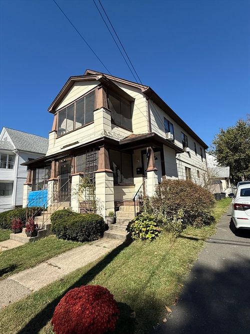 82-84 Maryland Street, Springfield, MA, 01108 | Card Image