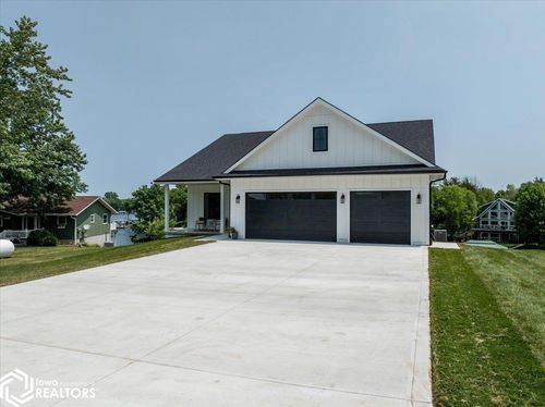 1296 Bee Tree Ln, Ellston, IA, 50074-4411 | Card Image