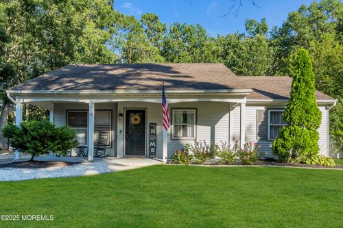 15 Chestnut Way Cir, Barnegat, NJ, 08005-2016 | Card Image