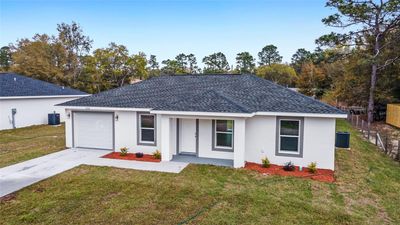 2245 Sw 146 Avenue Road, House other with 3 bedrooms, 2 bathrooms and null parking in Ocala FL | Image 2