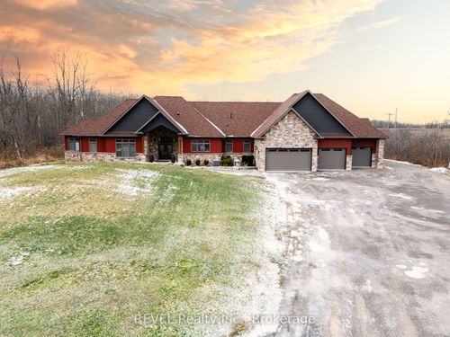 1041 Oakhill Boulevard, Fort Erie, ON, L0S1N0 | Card Image