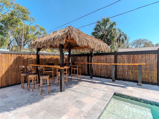 BACK YARD / TIKI BAR | Image 30