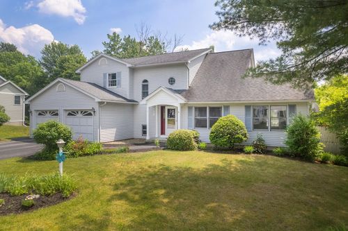 6 Moonbrook Dr, Rutland, VT, 05701-3778 | Card Image