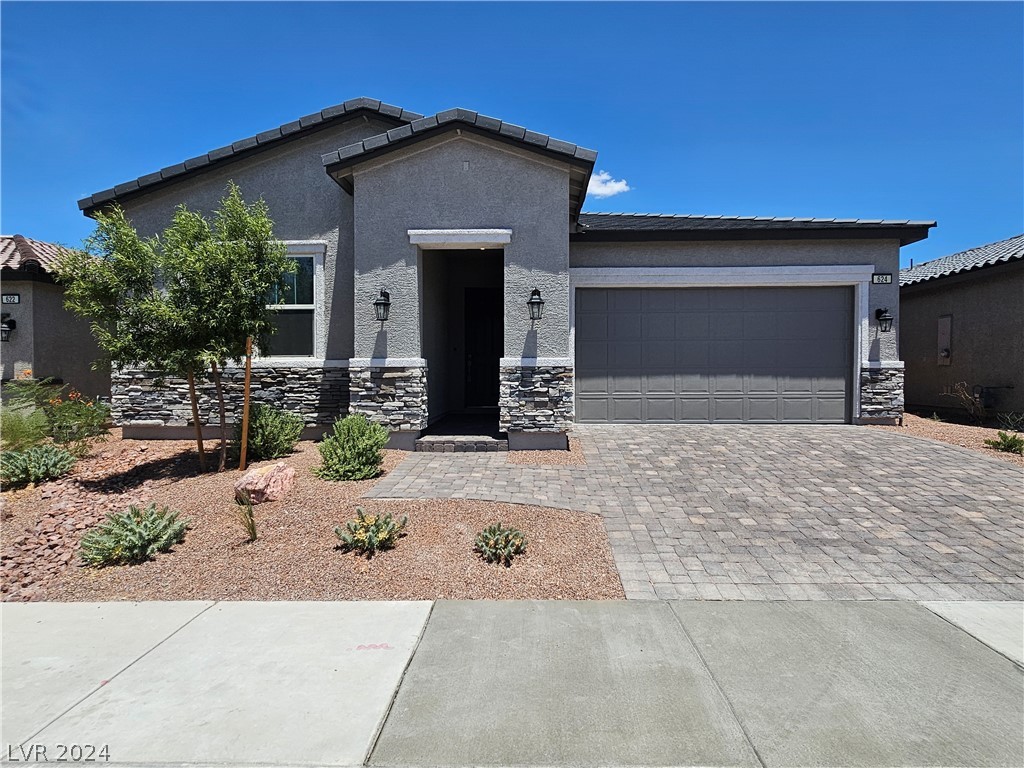 Sylvan St, Henderson, NV 89002