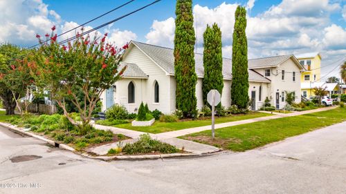 1300 Evans St, Morehead City, NC, 28557-4141 | Card Image