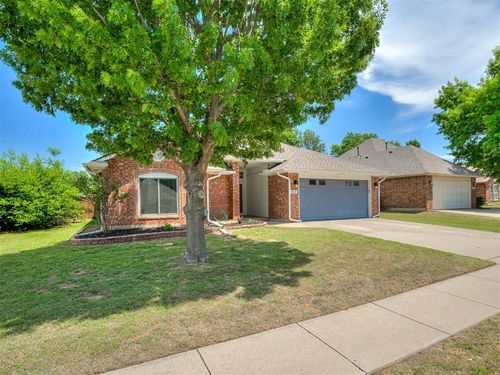 917 Goshawk Drive, Norman, OK, 73072 | Card Image