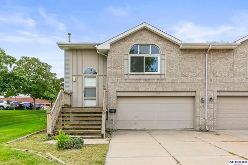 15907 Gold Cir, Omaha, NE, 68130-1707 | Card Image