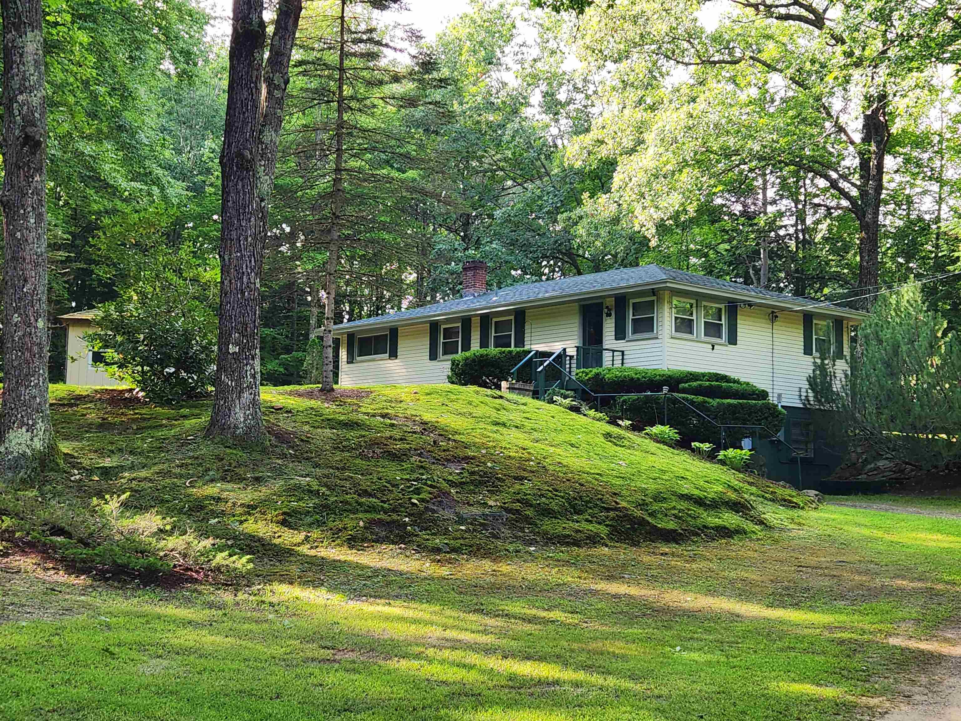 Old Marsh Hill Rd, Belmont, NH 03220