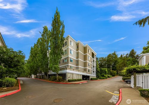 a404-17426 Bothell Way Ne, Bothell, WA, 98011-1952 | Card Image