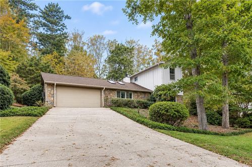 3470 Clubland Dr, Marietta, GA, 30068-2508 | Card Image