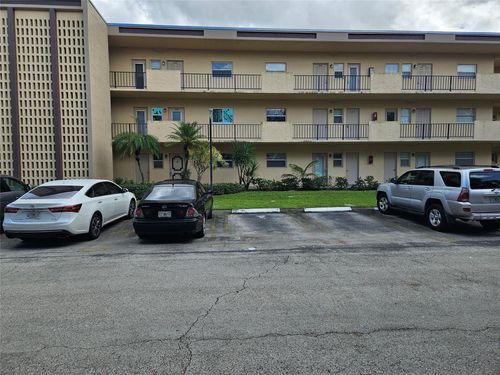 apt-301-200 Ashbury Rd, Hollywood, FL, 33024-1101 | Card Image