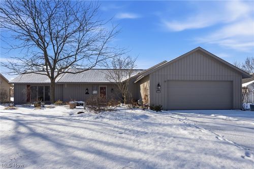 32933 Woodspring Cir, North Ridgeville, OH, 44039-4376 | Card Image
