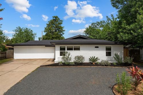 1610 Antoine Dr, Houston, TX, 77055-3706 | Card Image