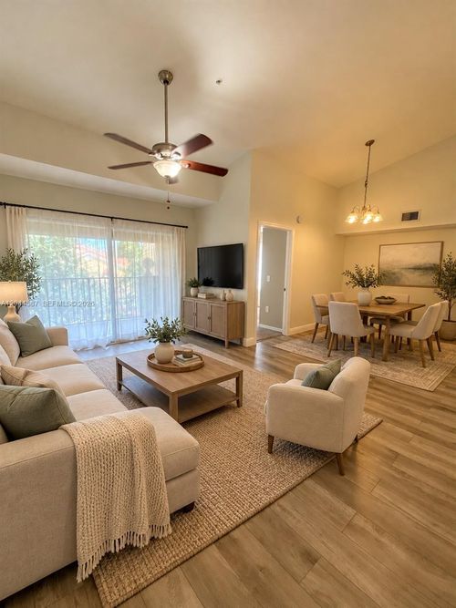 303-4081 San Marino Blvd, West Palm Beach, FL, 33409-8618 | Card Image