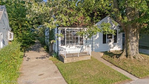 5689 Cornell St, Dearborn Heights, MI, 48125-2349 | Card Image