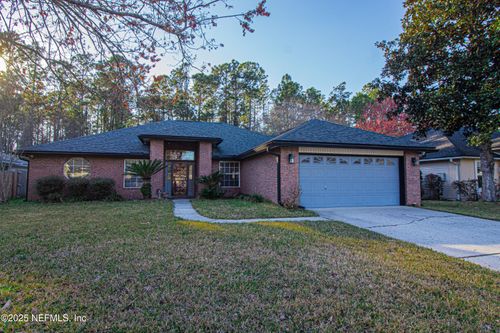 8146 Leafcrest Dr, JACKSONVILLE, FL, 32244-7492 | Card Image