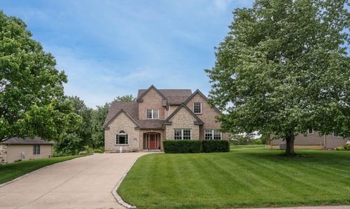 19327 Par Dr, Lawrenceburg, IN, 47025-7939 | Card Image